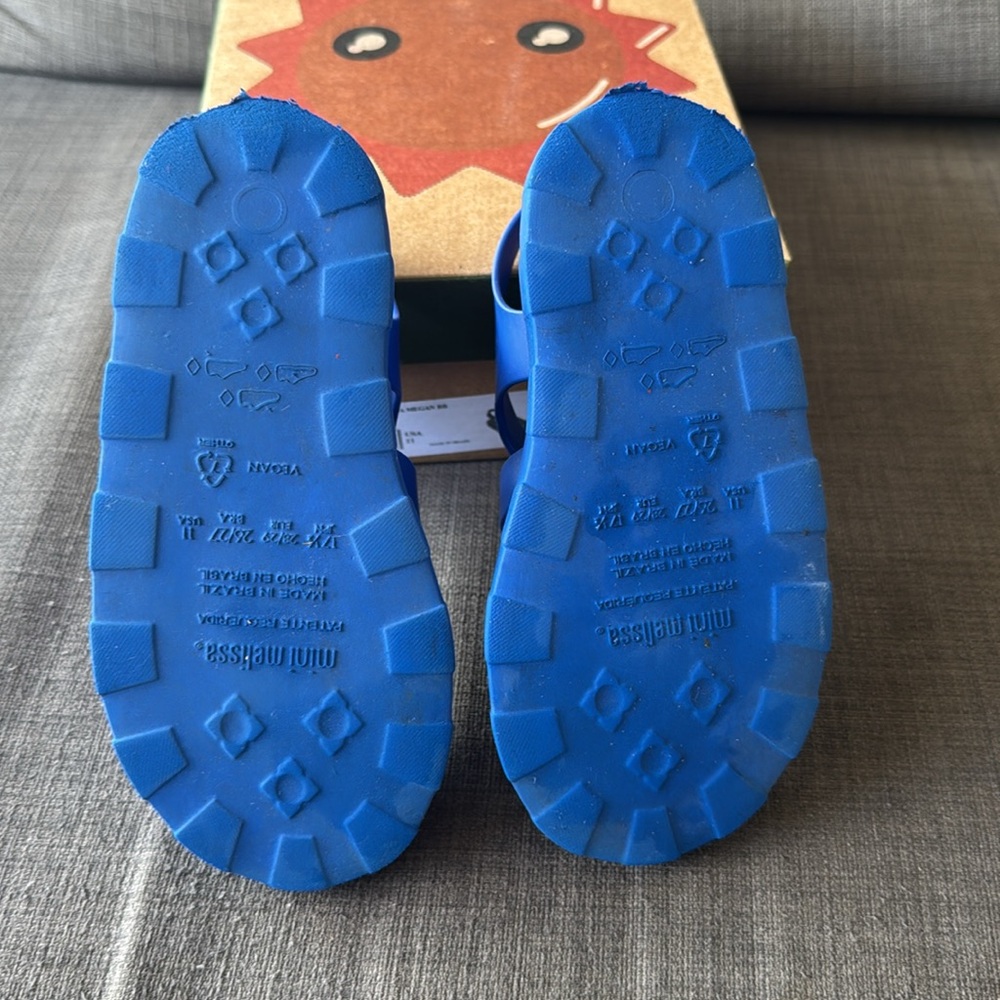 LIKE NEW!
Mini Melissa Blue Sandals with Velcro Straps - Picture 3 of 4
